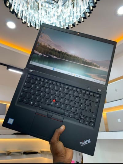 Lenovo ThinkPad T480s i5 8th Gen 8GB 256GB SSD Touch 2gb graphics alternate
