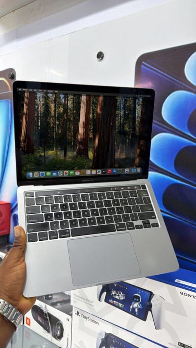APPLE MACBOOK AIR 2017 13' i5 8 GB RAM 256 GB SSD