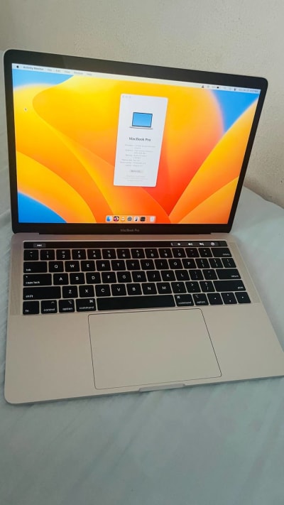 Apple MacBook Air 2015 Core i5 8GB RAM 256GB SSD
